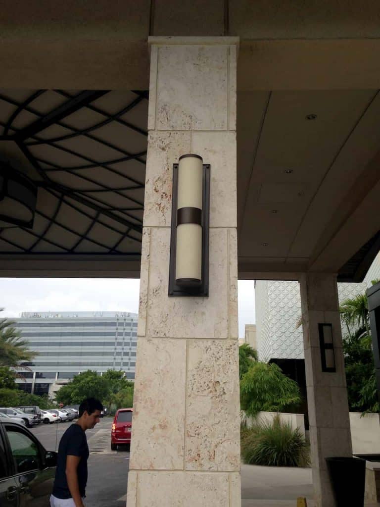 Authentic Florida Keystone Cladding Aventura Mall #2 Sealed And Clean Opt