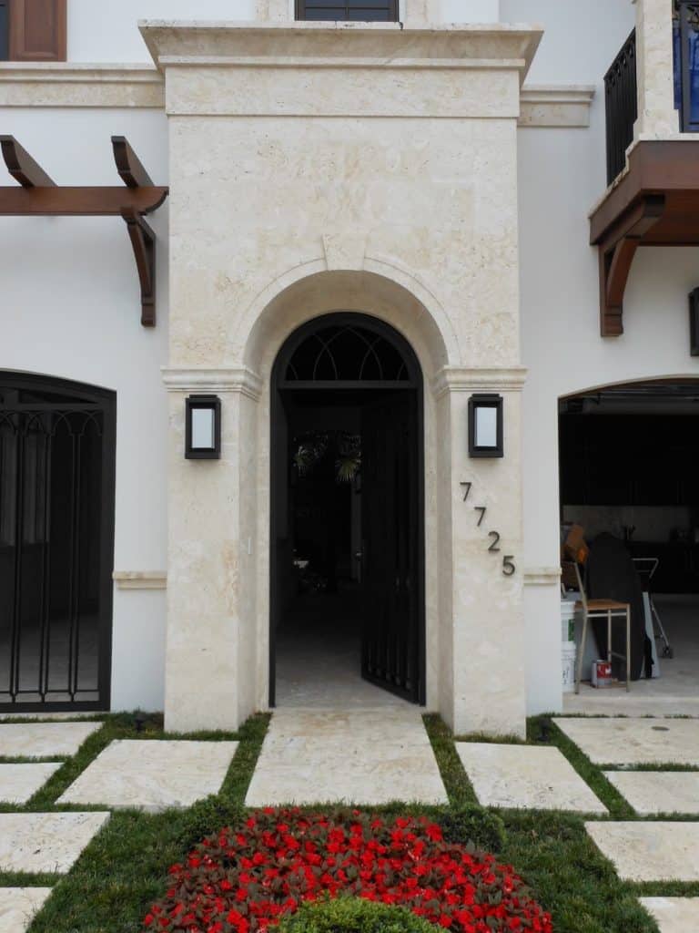 Calypso Coral Saw Cut Unfilled Architectural & Pavers