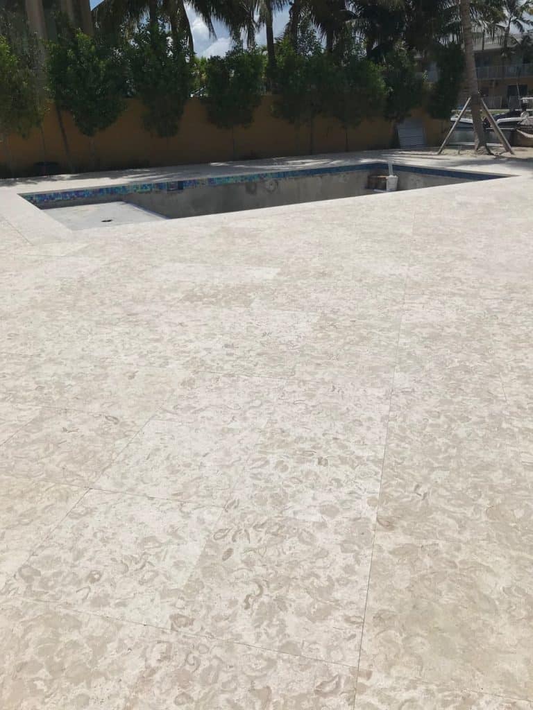 Shells Reef Beige, Brushed 24x24x3cm Pavers1